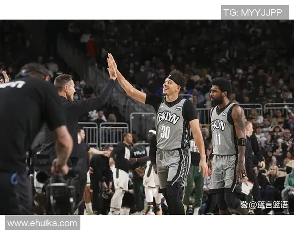 武汉篮球队配合问题引发热议球迷与专家观点交锋分析